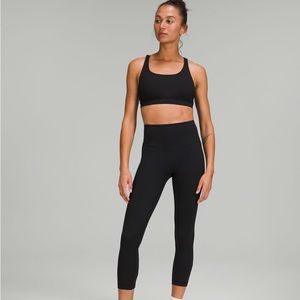 Lululemon All the right places HR crop